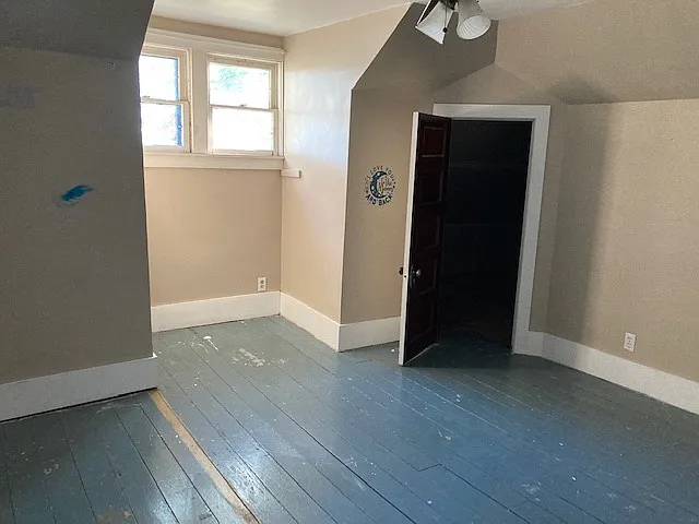 322 W 4th St — Photo 11
