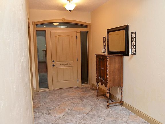 2nd image of 5246 Eaglewood Dr