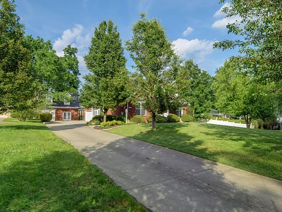 3rd image of 215 Wilkerson Dr