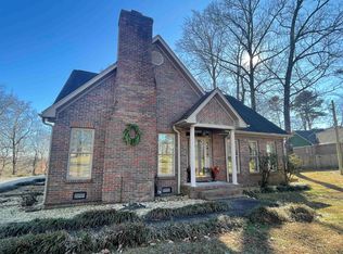 328 Bluff Dr NE, Hartselle, AL 35640