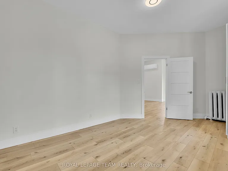 531 McLeod St #A — Photo 22