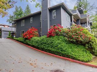 11225 NE 68th St APT 4, Kirkland, WA 98033