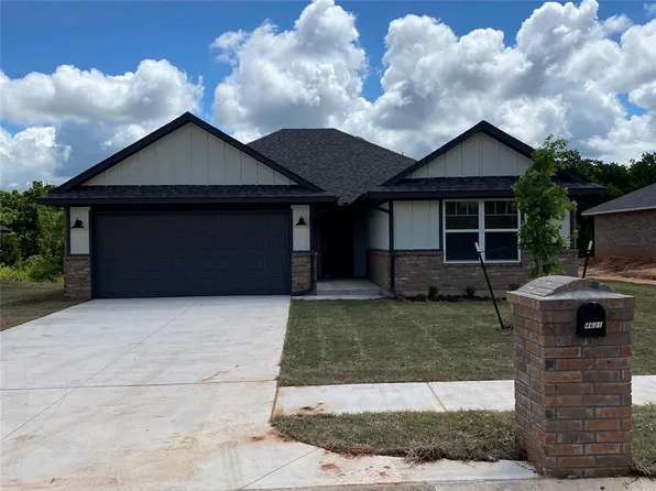 4621 Lincoln Lndg, Harrah, OK 73045