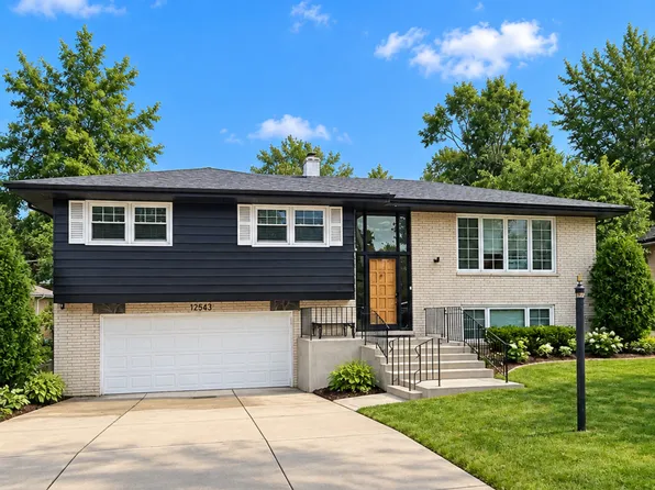 12543 S Menard Ave, Palos Heights, IL 60463