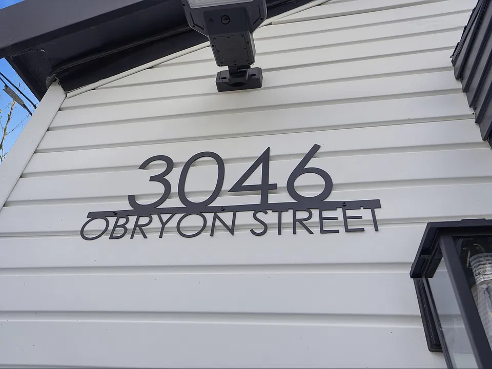 3046 Obryon St