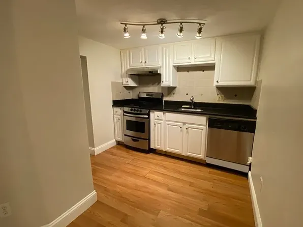 192 Central St APT B, Somerville, MA 02145