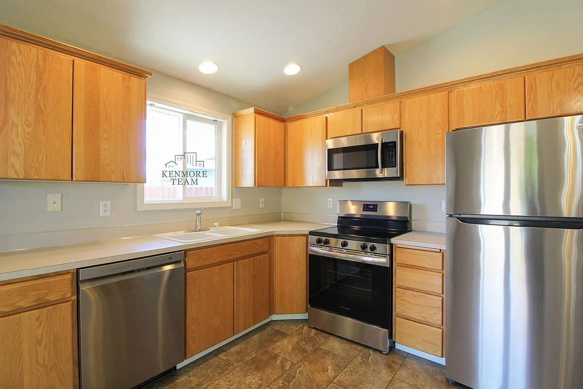 Building Photo - 8315 Wrigley Dr