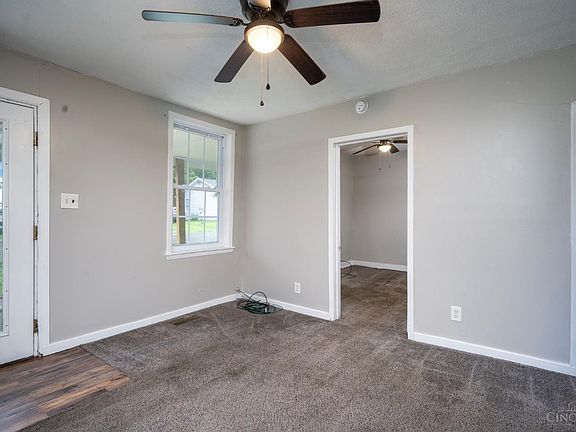 5th image of 212 Johnson St