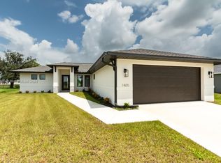 1405 NE 16th Place Cpe, Coral, FL 33909