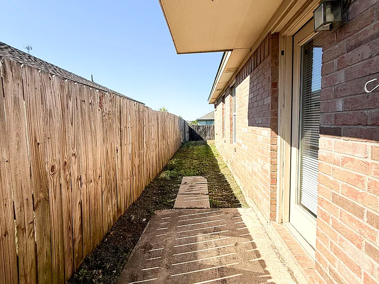 1202 Cinch Dr #A — Photo 24