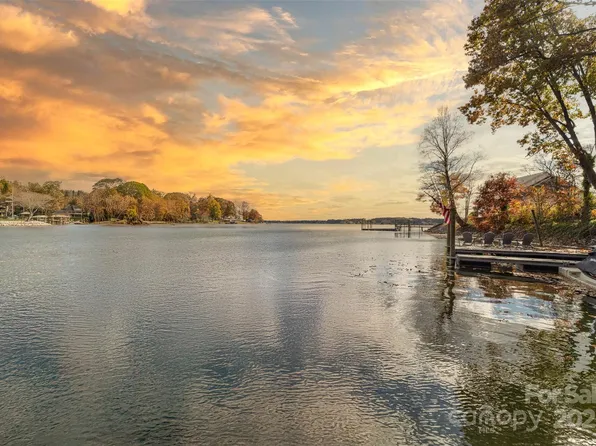 4554 Ina Ln, Sherrills Ford, NC 28673