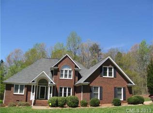 301 Southfork Ln, Belmont, NC 28012