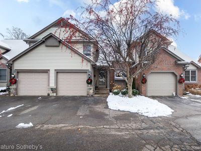 424 Oak Run Ct #11, Royal Oak, MI, 48073