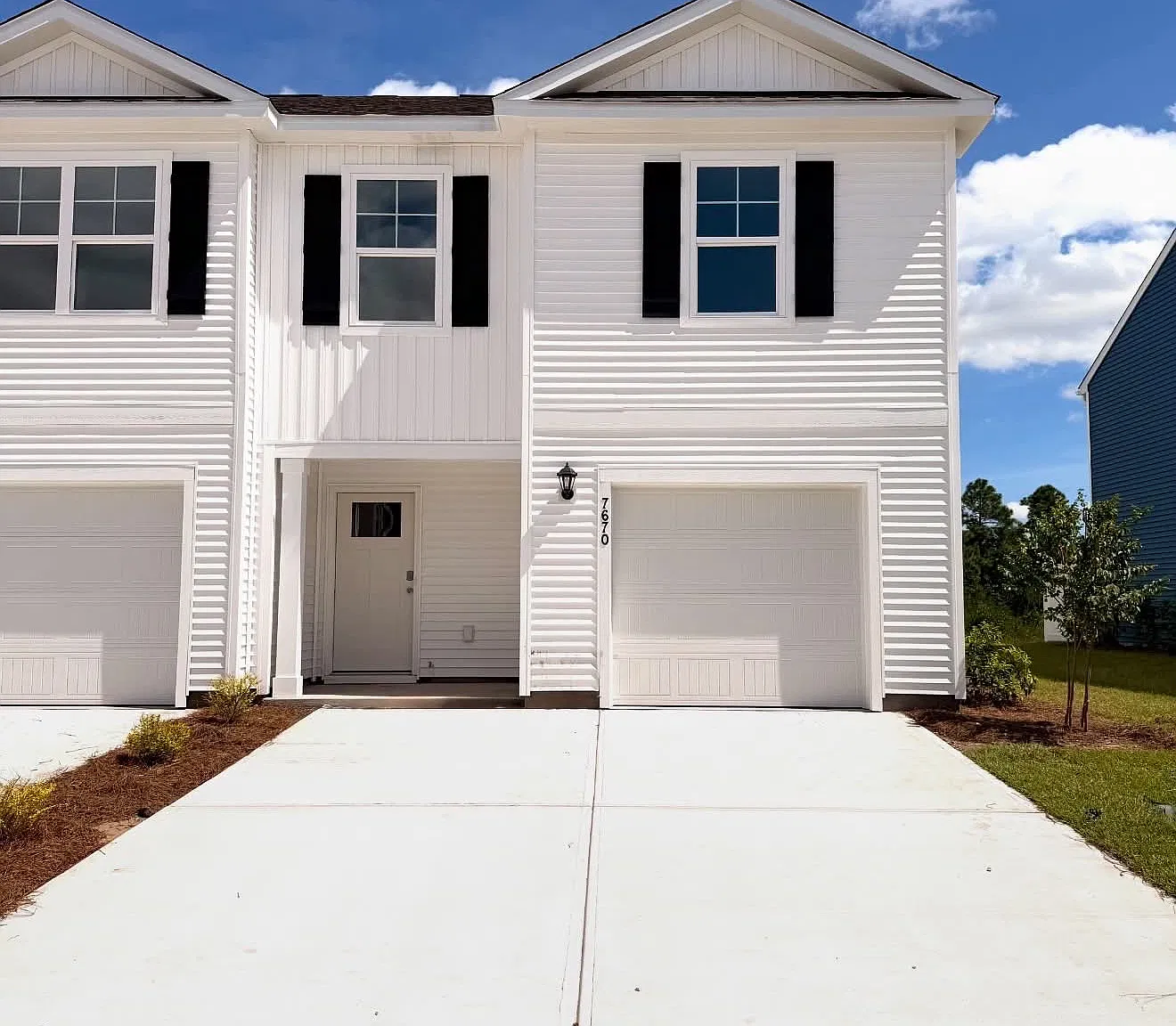 4 bed, 2.5 bath, 1555 sqft, $2,100 — Photo 1