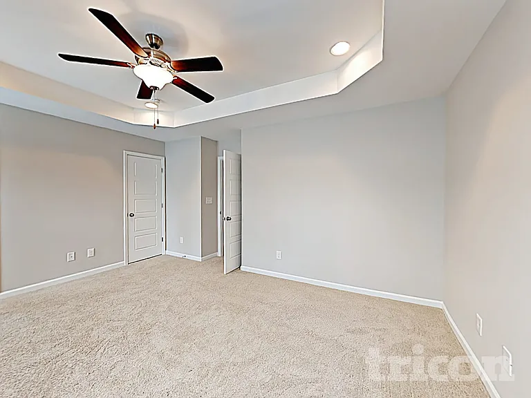 32 Balboa Pkwy — Photo 10
