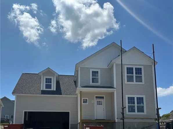 44 Weston Ave, North Kingstown, RI 02852