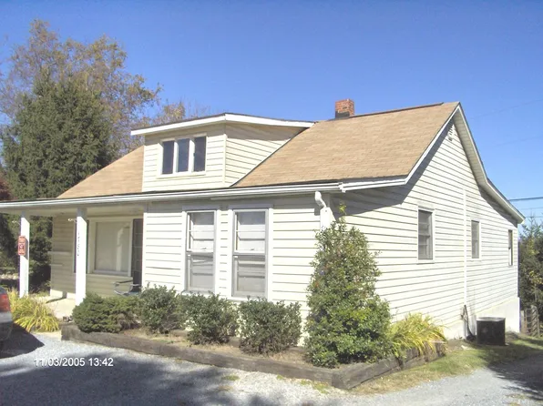 1780 Brooksfield Rd, Blacksburg, VA 24060
