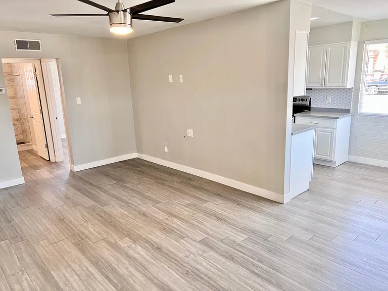 2625 E Turney Ave #1 — Photo 17