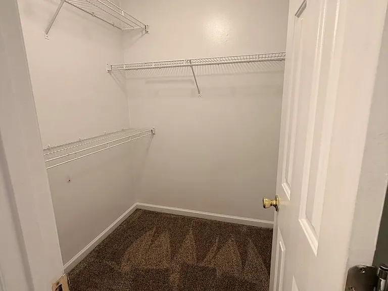 412 Sproles Ave E — Photo 13