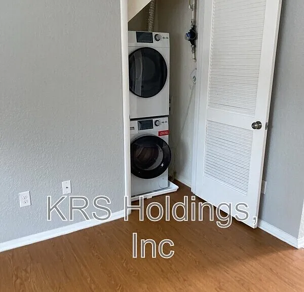 4347 Newsome Dr — Photo 5