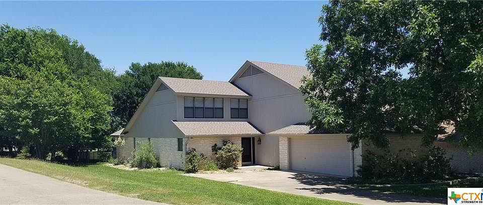 1st image of 1925 Highland Dr