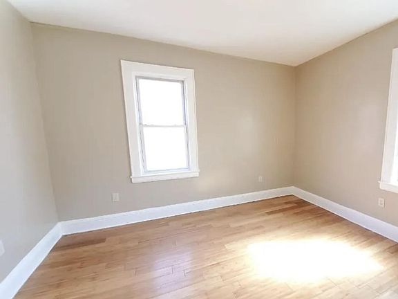 5th image of 45 Underwood St #2R