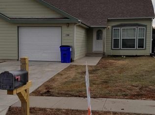 2209 Thompson Dr, Junction City, KS 66441