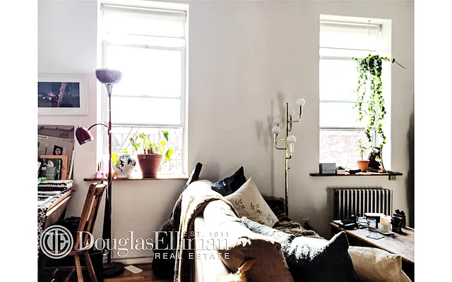 Rented by Douglas Elliman | media 15