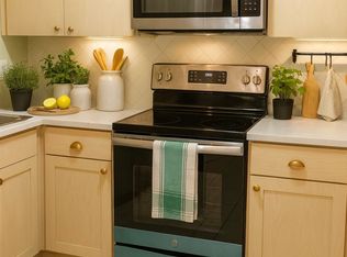 1750 W 46th St #103, Hialeah, FL 33012