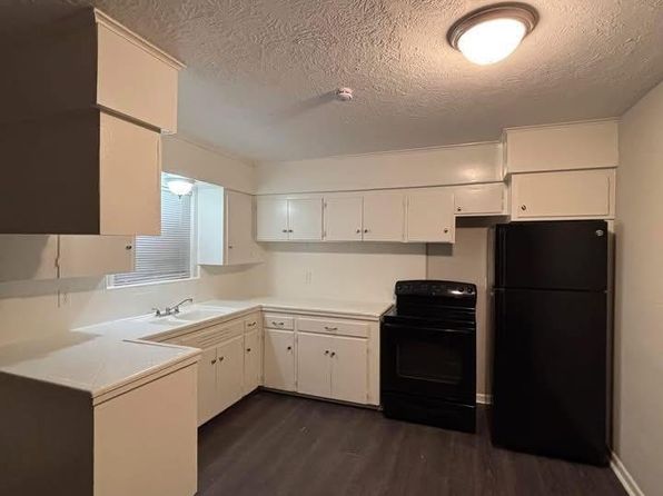 810 1st St APT 19