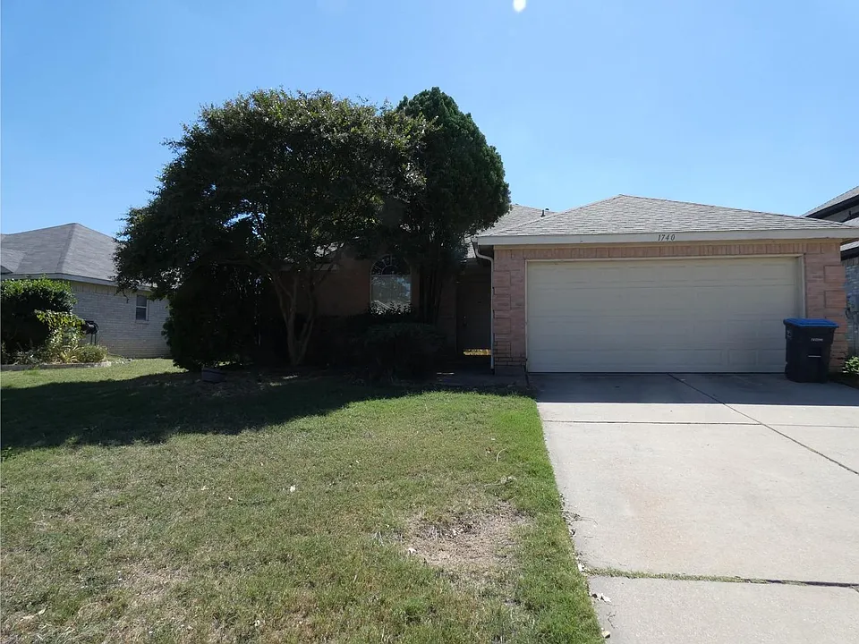 1740 Cedar Tree Dr