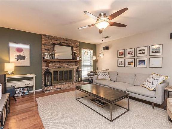 4th image of 10512 Parkfield Dr
