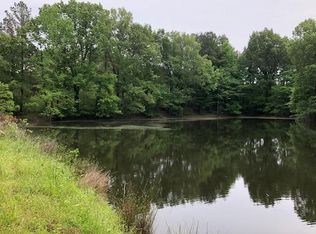 2220 Parks Place Rd, Como, MS 38619