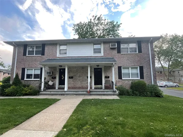 81-14 Langdale Street #249B, New Hyde Park, NY 11040