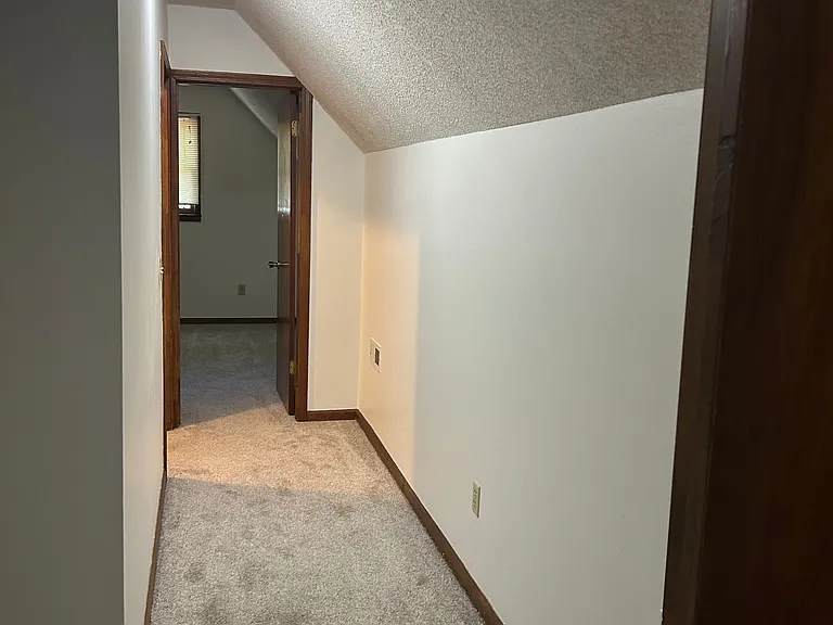 2616 Locust Hill Rd — Photo 12