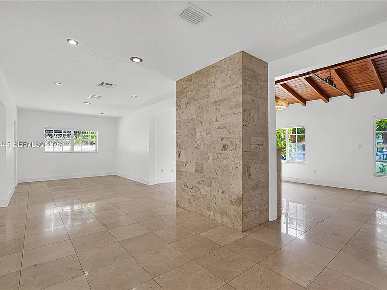 244 SW 28th Rd — Photo 20