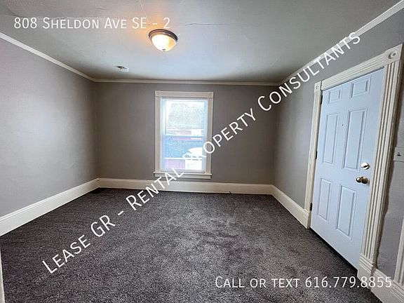 3rd image of 808 Sheldon Ave SE #2
