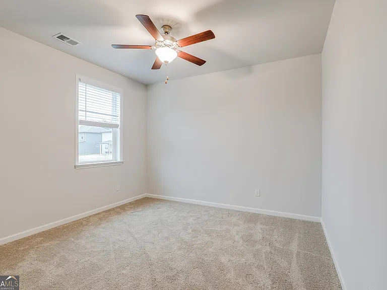 376 Caledonia Ct — Photo 40