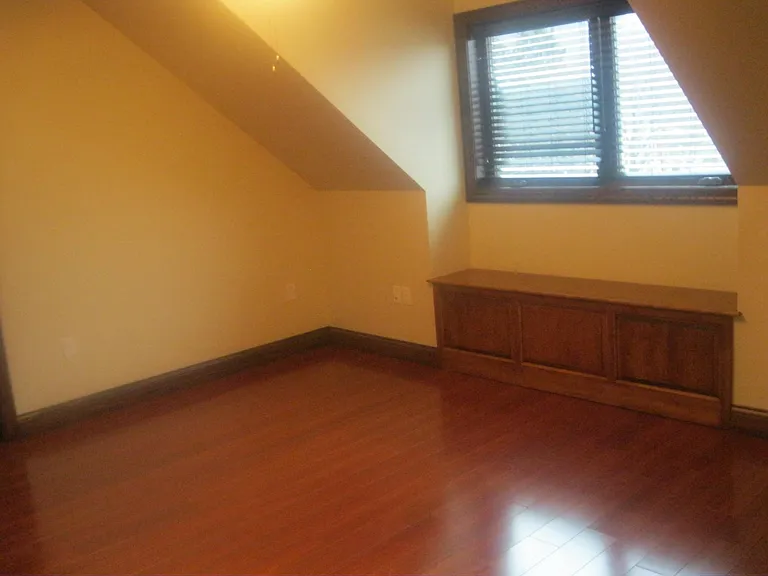 203 W Market St #3 — Photo 12