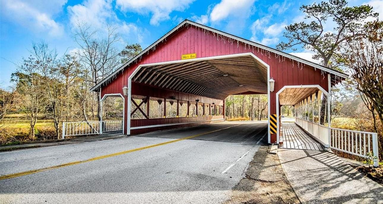 61 River Plantation Dr