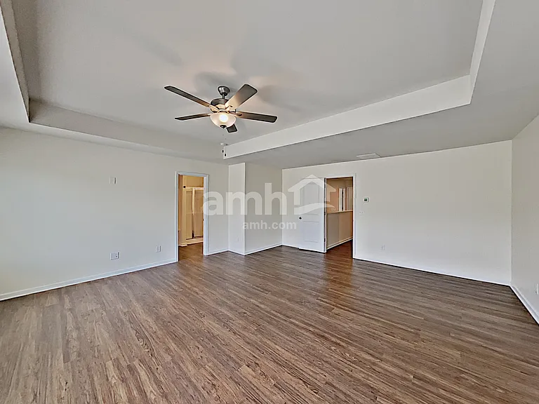693 Woodall Rd — Photo 8