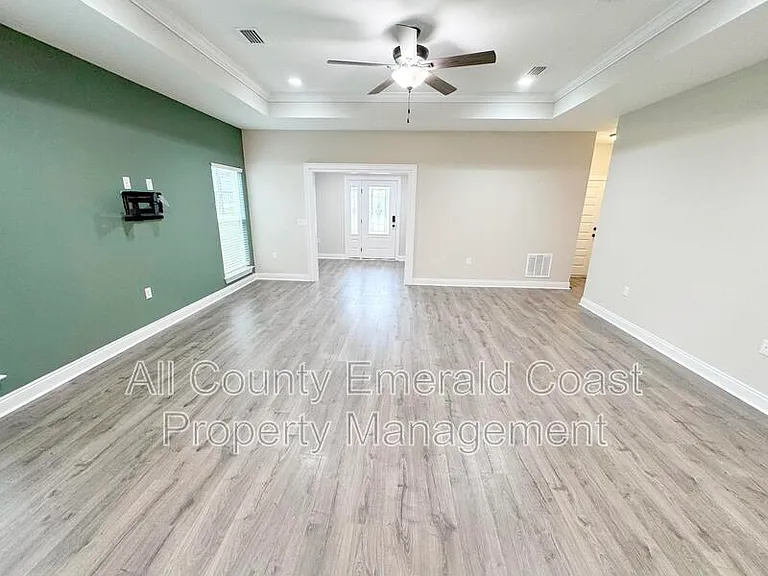 282 Magnolia St — Photo 14