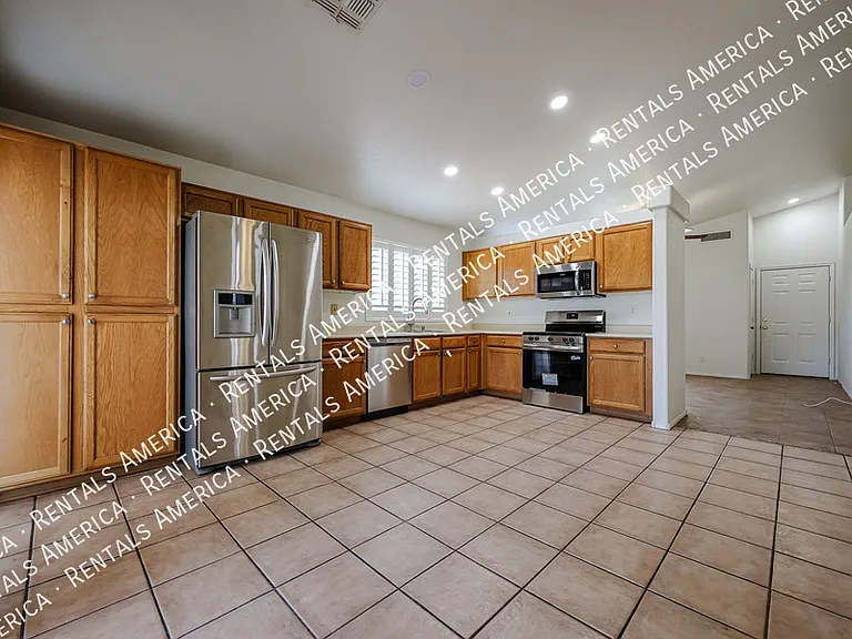 2354 E Browning Pl — Photo 7