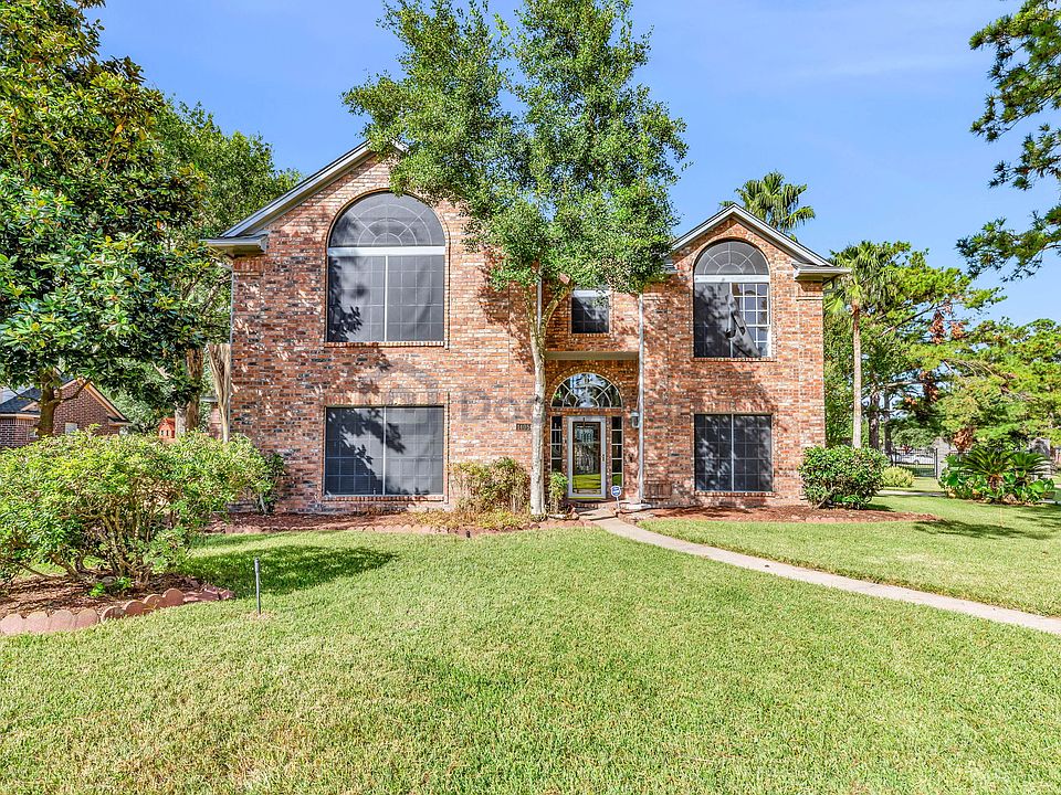 1st image of 1405 Silverleaf Dr