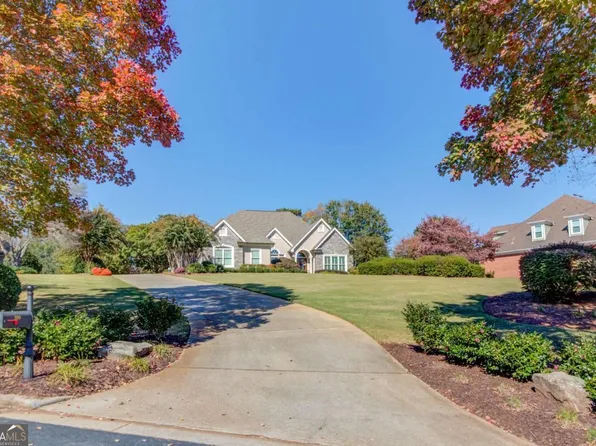 380 Fairway Cir, Monroe, GA 30656