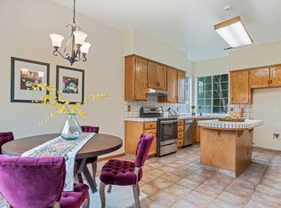 1142 Champagne Ln, Manteca, CA 95337