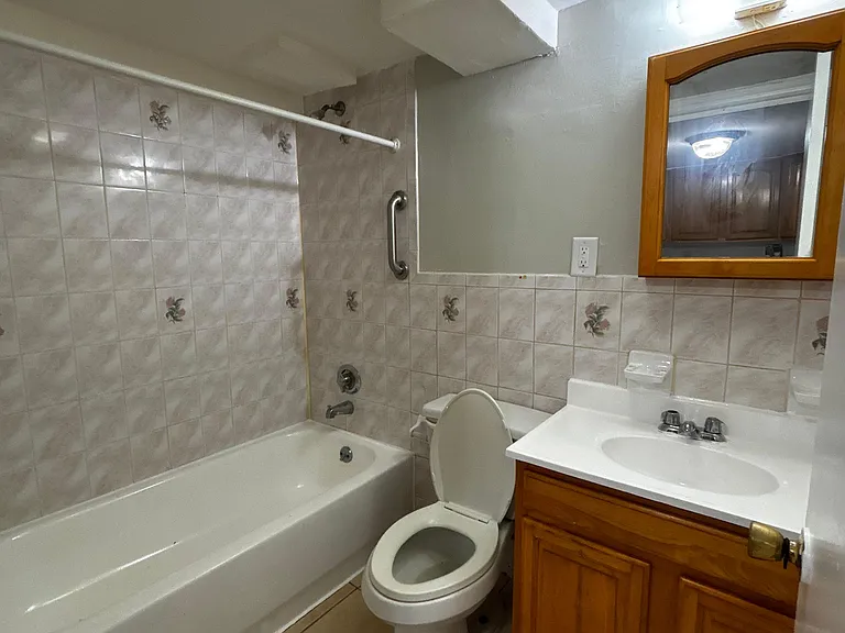 66 N 9th St #B3 — Photo 4