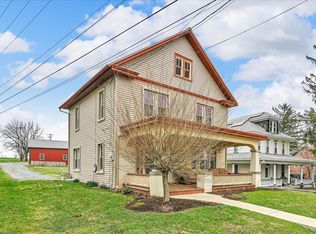 301 E Meadow Valley Rd, Lititz, PA 17543