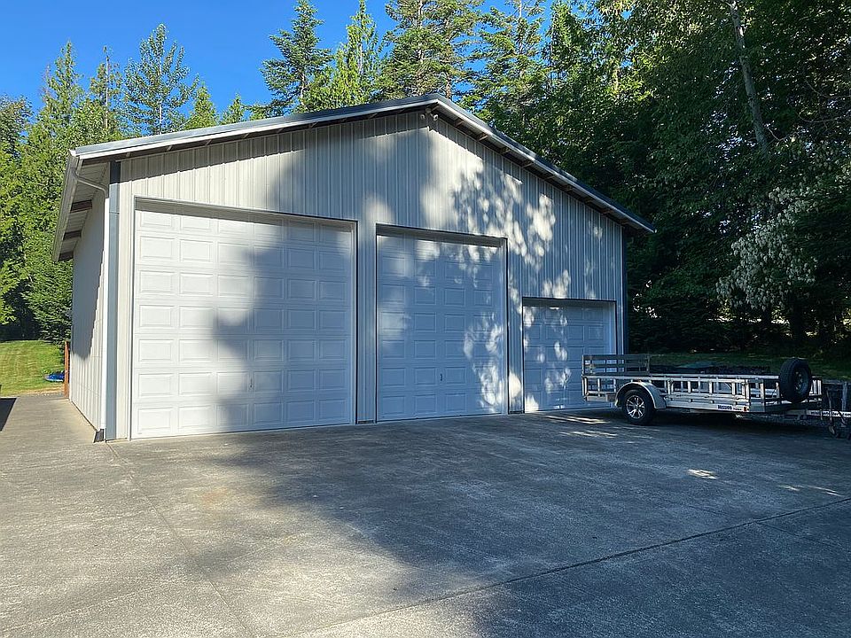 2nd image of 5070 Zander Dr