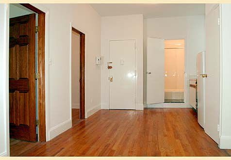 3rd image of 162 E 90th St APT 3R